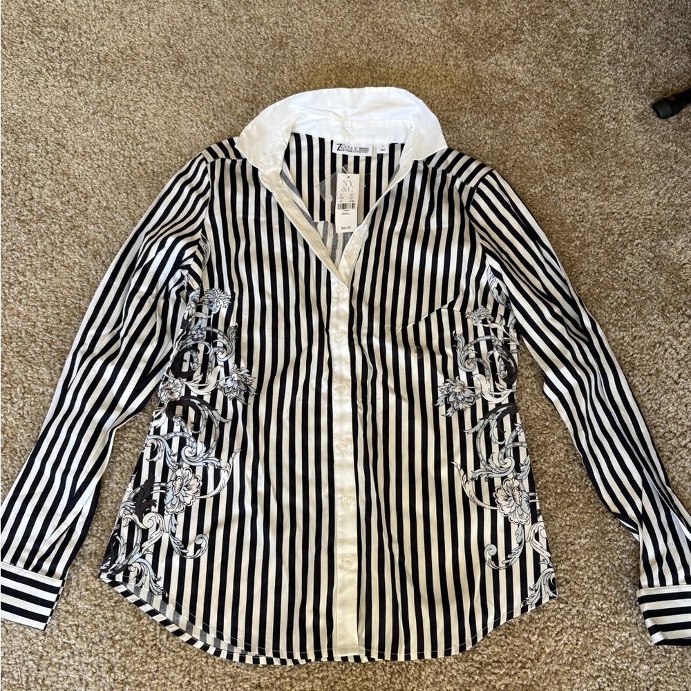 NWT New York & Company Black and White Striped Blouse